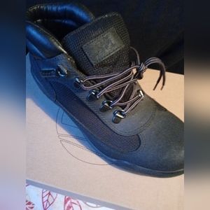 Field Timberland Black Size 7.5